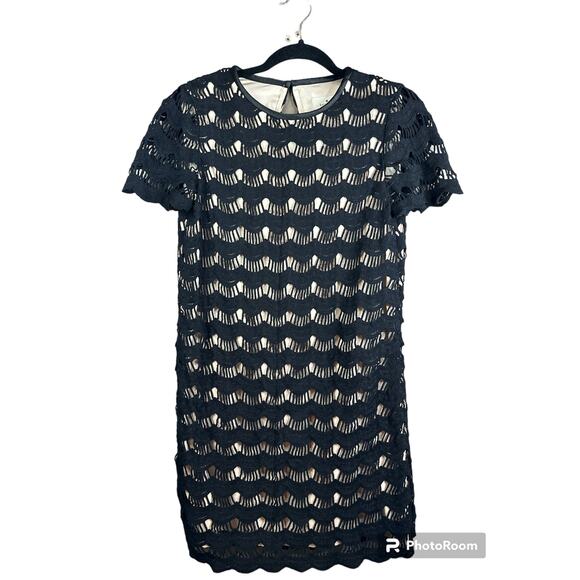 kate spade Dresses & Skirts - Kate Spade New York Black Beige Short Sleeve Keyhole Detail Sheath Dress Size 2